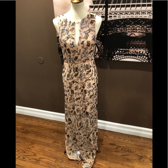 BCBGMaxAzria Dresses & Skirts - BCBG lace and sequin dress